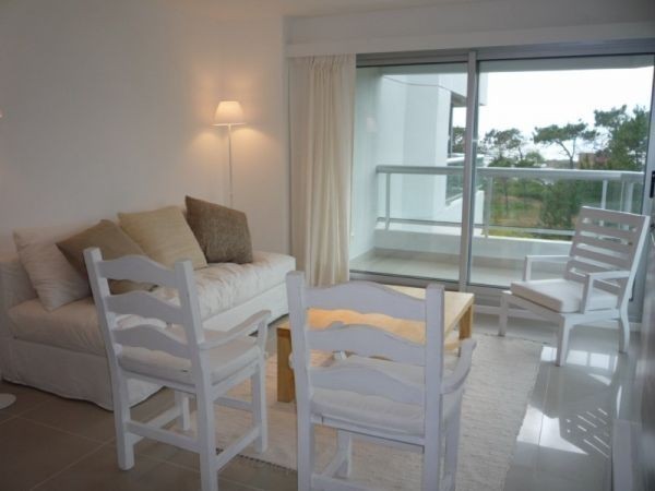 Departamento en alquiler en Playa Brava.